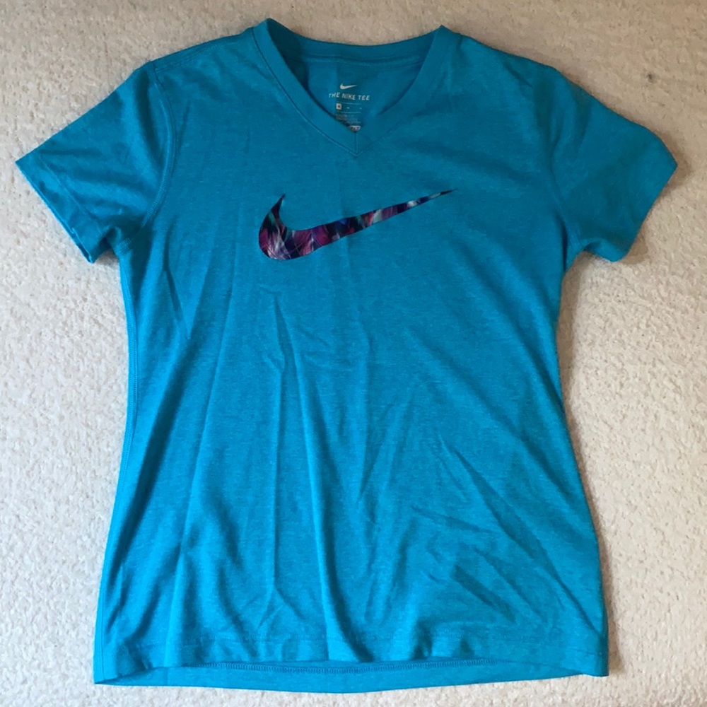 Nike Youth Medium shirt
